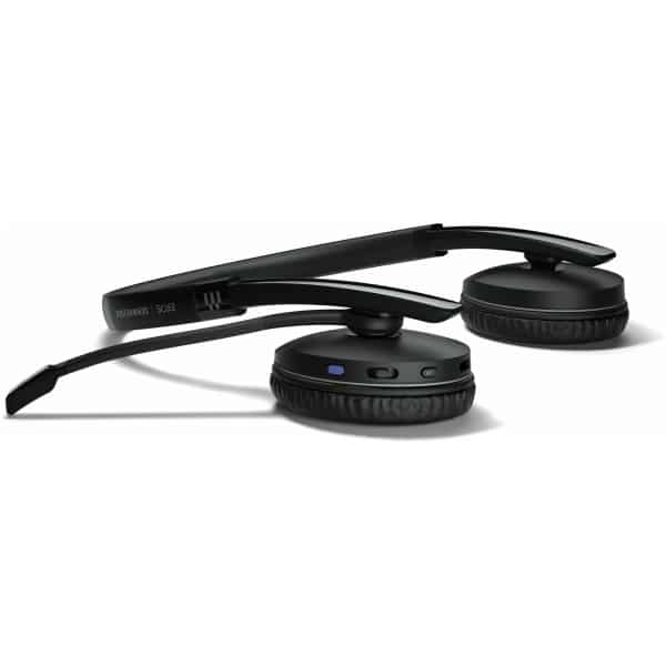 EOPS | Sennheiser Adapt 260 trådløse hovedtelefoner med polstrede ørepuder og et fleksibelt bånd, isoleret på en hvid baggrund.