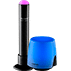 En realistisk illustration af en blå genbrugsspand ved siden af en sort pullert med en lyserød lysende top på en grøn baggrund.