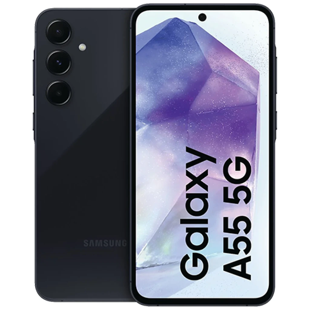 Sort Samsung Galaxy A55 5G-smartphone vises foran og bagpå og viser sine tredobbelte bagkameraer og en skærm med enhedens navn på.